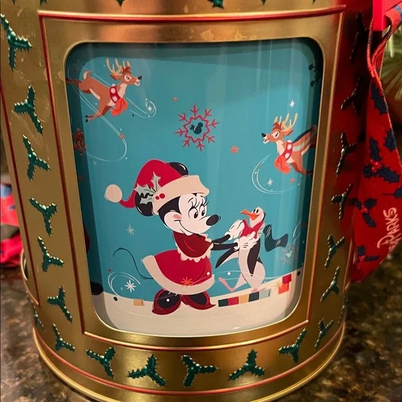 Disney Parks Music Box Popcorn Bucket Festive Holiday Tin - plays jingle bells - Picture 4 of 14
